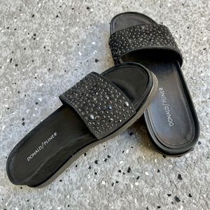 Woman sandals size 6.5